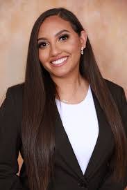 Sheila Alfaro's Instagram, Twitter & Facebook