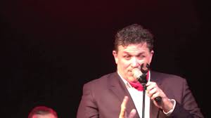 A bíró szerint adottak a távolságtartás feltételei, így folytatódott a zenész perének tárgyalása. Lagzi Lajcsi Mert A Nezeset Meg A Jarasat Elo Koncert Youtube