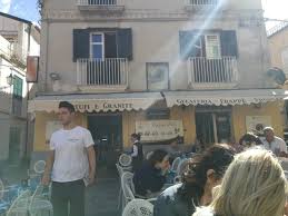 Martes y jueves de 13 a 17 hrs. Terraza Picture Of Cafe De Paris Tropea Tripadvisor