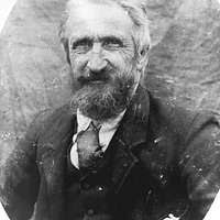 Man, portrait. Museum of New Zealand collection