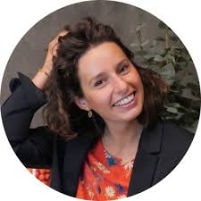 Nolwenn a rejoint l'équipe de Pollen hier ! Avec Maxime en stage depuis 2  semaines, ça fait 2 bonnes raisons de déjeuner au resto 🥂 Bienvenue à tous  les deux 🤗