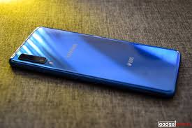 Samsung Galaxy A7 (2018) Review ...