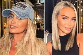 Chantelle Perry's Instagram, Twitter & Facebook