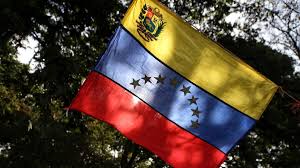 En colombia hay 1,7 millones de migrantes venezolanos con vocación de permanencia. Regularizacion De Migrantes Venezolanos En Colombia En Que Consiste La Medida Del Gobierno As Colombia