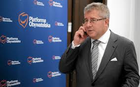 Przed chwilą miał 60 komentarzy normalnych ludzi, którzy próbowali mu powiedzieć jak jest, a teraz zostały tylko te które mu przyznają rację xd chłopie ty sie chyba w chowie klatkowym uchowałeś xd @reddin pozdro 600 #rower #szosa Gazeta Polska Codziennie Czarnecki Wygral Z Walesa Wiadomosci