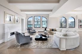 Bezos bought a $165million mansion near sunset boulevard in the posh california city of beverly hills, right before the pandemic. Jeff Bezos Nyc Pent House 05 Livin Spaces