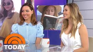 Elizabeth olsen gif | tumblr. Aubrey Plaza And Elizabeth Olsen On New Film Ingrid Goes West Today Youtube