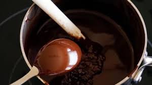 Tablage Du Chocolat Noir Au Bain Marie Technique Culinaire Recette Par Chef Simon Recette Chocolat Chocolat Noir Fondue Au Chocolat
