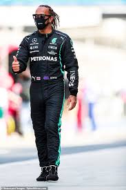 Lewis hamilton has played down his mercedes team's chances of challenging for the formula one title after rivals sebastian vettel and fernando. Lewis Hamilton Continues To Rock Braided Hairstyle At The Formula One Pre Season Testing In Bahrain Aktuelle Boulevard Nachrichten Und Fotogalerien Zu Stars Sternchen