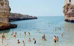 Someone Told Me That If I Went To Puglia I Should Go To Ennio Capasa S Beach Club This Was A Person Who Knows Figures Like En Italy Travel Puglia Puglia Italy