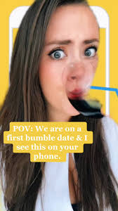 #greenscreen this has actually happened twice 😅 glass reflections in a  restaurant are a dead giveaway!! #bumble #dating #onlinedating #fyp  #trending