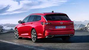 The opel insignia is a mid size/large family car engineered and produced by the german car manufacturer opel, currently in its second generation. Opel Insignia Gsi Facelift Brings New Engine And Transmission