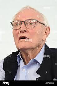 Peter Corlett's Instagram, Twitter & Facebook