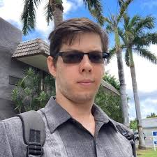 I never know a man can looks this good even after 3 months in prison. His  looks can brutally kill. He is beautifully lethal and that hazel eyes are  mesmerising. Girls admires