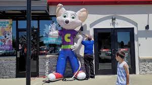 Chuck E Cheese Giant Inflatable! Madison TN Grand Re Opening - YouTube