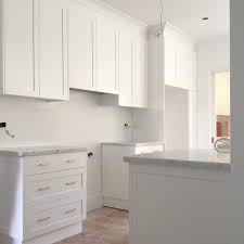 Kitchen splashback ideas with images.best tile design for your kitchen (size, color, etc).diy splash back tiling tips for kitchen renovations. Nicki Dobrzynski On Instagram It S Always A Super Fine Day When Marble Gets Installed Things Starting White Kitchen Paint White Kitchen Dulux Kitchen Paint