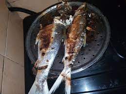 Masak ikan bakar dengan berbagai macam cara, bisa! Bandeng Bakar Kompor Gas Kompasiana Com