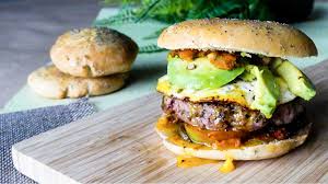 De bons pains burger pour se faire des burgers 100% maison ! Recette De Burger Maison Avec Pain Maison Healthy Et Savoureux