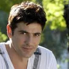 In 2006, he dated actress carolina ferraz. Reynaldo Gianecchini Reynaldogatoo Twitter