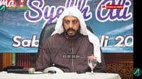 Ganjar membagikan fotonya dengan syekh ali jaber yang diambil pada 2015. Hl5yd Ynuy Tm