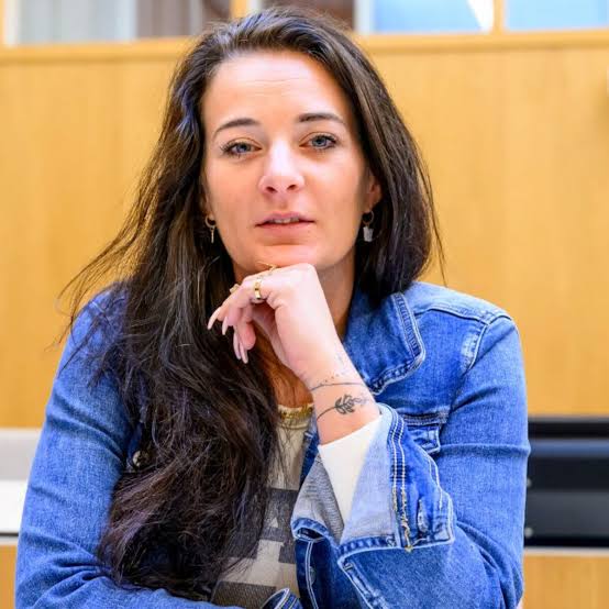 Nicol wil haar ex Peter Gillis als getuige laten horen in het juridische  gevecht tussen de ex-geliefden | Show | AD.nl