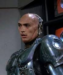 YA ESTÁ EN EL CAMP NOU 🏟 Cristiano Ronaldo vuelve a Barcelona, a un  estadio que conoce muy bien y donde ha silenciado más de una vez. Hoy no  habrá afición pero