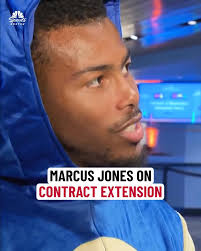 Marcus Jones agreed to a three-year extension with the Patriots and  discussed the deal during the team’s Halloween event 🎃