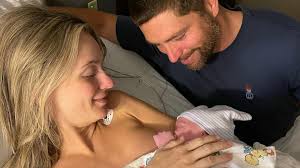 Nach turbulenter Geburt: So heißt Lauren Lanes kleiner Sohn