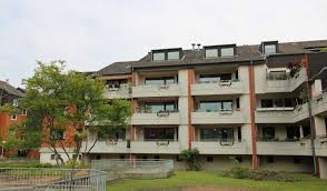 Seit mehr als 110 jahren bauen, modernisieren, pflegen und vermieten wir immobilien. 4 Zimmer Wohnung Zu Vermieten Gedrathof 8 30659 Hannover Bothfeld Mapio Net