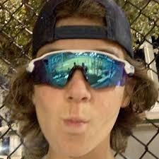 Stream Jacob Dial music