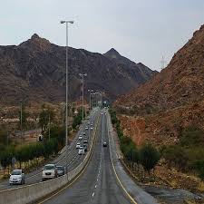 الطريق بعد الأمطار يوم اليلاثاء ١٣ شوال جنوب شفا الطائف بعدسة الشريف سعود اخبار24 مكشات امطار السعودية الرياض طبيعة الطائف الشفا Ksa Saudi Repos Road