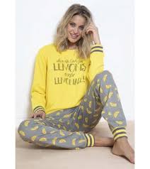 Le pyjama de grossesse, pour être belle en toute circonstance le pyjama de grossesse séduit toujours les futures mamans élégantes et au look raffiné. Pyjama Femme A Manches Longues