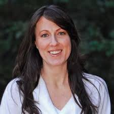 Lisa Wilfong's Instagram, Twitter & Facebook