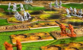 Mesa de guerra es un blog mucho contenido relacionado con los juegos de mesa modernos, principalmente wargames, pero también entrevistas. Resena La Gran Guerra Misut Meeple