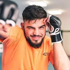 Champions قهرمانان