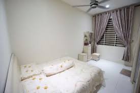 It good to stay with restaurants, laundry & shops just nearby road. 2 Storey Intermediate House Bukit Saujana Sungai Buloh Irealty Ireal Property Sdn Bhd