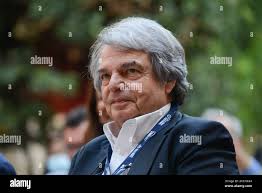 Renato Brunetta durante la notizia il primo giorno della manifestazione