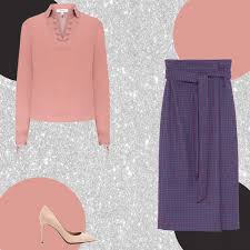 Bu yazımızda hangi renk hangi renkten elde edilir detaylı olarak sunuyoruz. Buse Terim Ayni Pudra Rengi Bluzla 4 Farkli Kombin