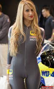32 gorgeous grid girl tight outfit cameltoe gcthnl49 - Thesexier