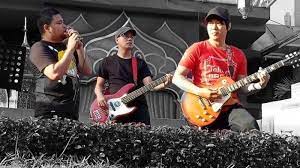 Chord Gitar Taxi Band Hujan Kemarin Kemarin Ku Dengar Kau Ucap Kata Cinta Tribunnews Com Mobile