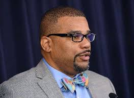 Principals, teachers discuss class mergers