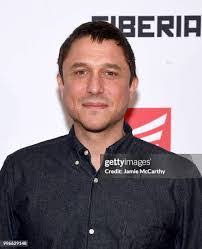 Matthew Ross's Instagram, Twitter & Facebook