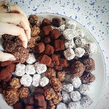 Truffes Au Chocolat Faciles Et Originales Gratinez Truffes Au Chocolat Truffe Recette Recette Truffe Chocolat