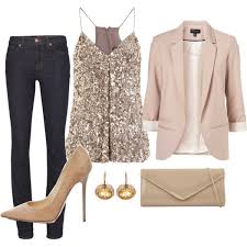 Es ist daher immer wichtig, sich die einladung genauestens anzuschauen, denn oft wird ein bestimmter dresscode der gäste verlangt. Evening Outfit Jeans Sequins Pumps Flirty Fashionista Pintere