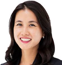 Fiona Hoang, licensed agent