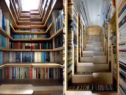 Peut se disposer horizontalement ou verticalement. Maximiser L Espace Installer Une Bibliotheque Dans Un Escalier La Mini Maison Com