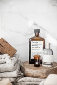 Open Shelving In The Kitchen Produk Fotografi Fotografi Flatlay