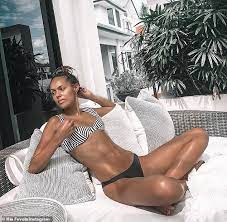 View and download mia fevola instagram profile, posts, tagged, stories photos and videos without login. Brendan Fevola S Stepdaughter Mia 19 Stuns With Her Toned Figure In Another Swimsuit Snap Daily Mail Online