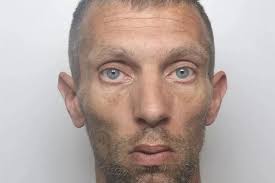 Jealous dad left ex partner fearing for her life as he squeezed her neck  with his fist