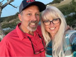 What are some accommodations in Fredericksburg for a group of 14